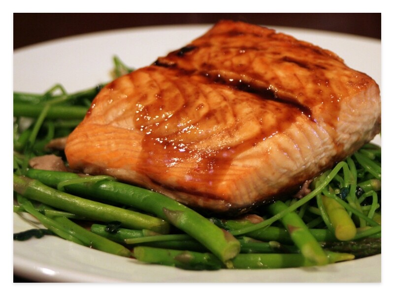 Seared Salmon With Charred Green Beans for Phase 3
